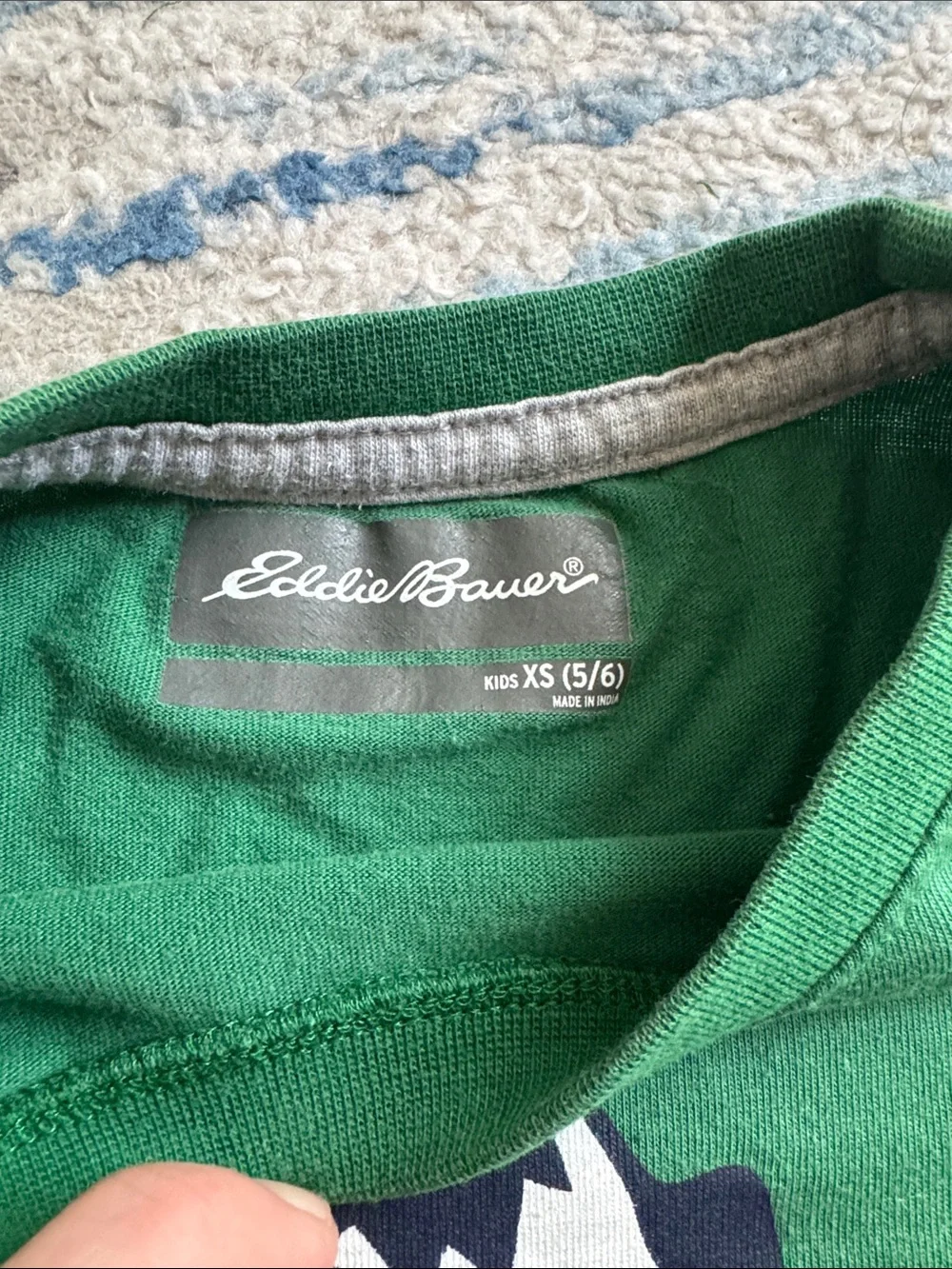 Eddie Bauer Green Short Sleeve Nature Rocks Bear Graphic T-Shirt XS Size 5-6